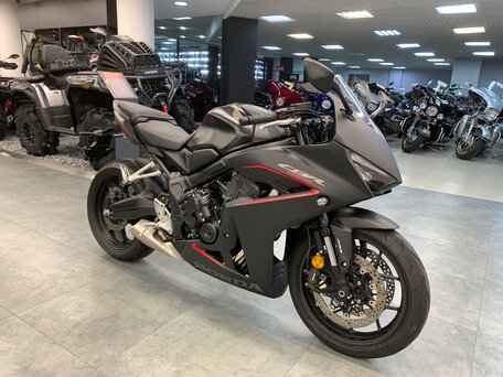 2025 Honda CBR 650R, чёрный, 1188000 рублей, вид 5