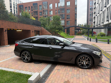 2019 BMW 6 серии Gran Turismo 630d xDrive IV (G32), серый, 4800000 рублей, вид 2