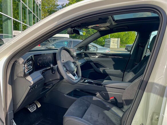 2026 Volkswagen Tiguan L Pro III (China Market), белый, 5350000 рублей - вид 17