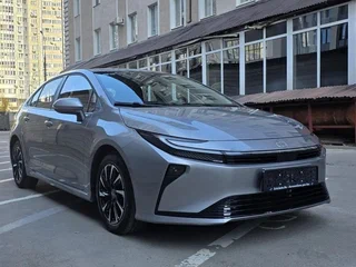 2026 Toyota Corolla XII (E210) Рестайлинг 2, серый, 2500000 рублей, вид 1