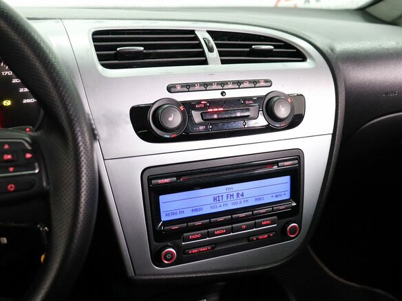 2011 SEAT Leon II Рестайлинг, серый - вид 9