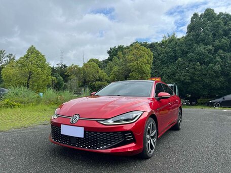 2022 Volkswagen Lamando L II, красный, 1801000 рублей, вид 1