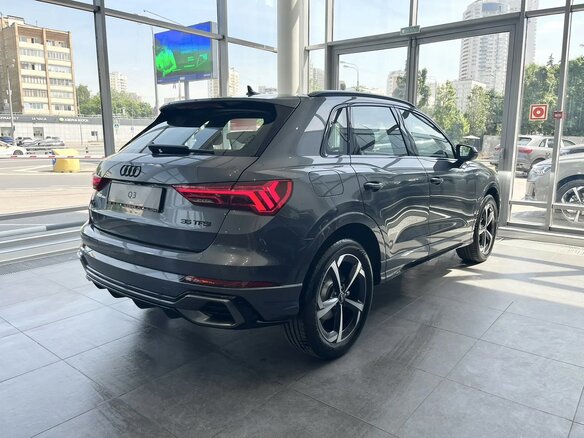 2026 Audi Q3 35 TFSI II (F3), серый, 4300000 рублей - вид 5