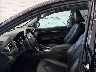 2020 Toyota Camry VIII (XV70), чёрный, 2500000 рублей, вид 5