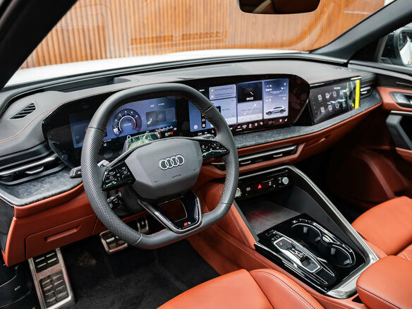 2026 Audi Q5 L III (GU), белый, 7300000 рублей - вид 8
