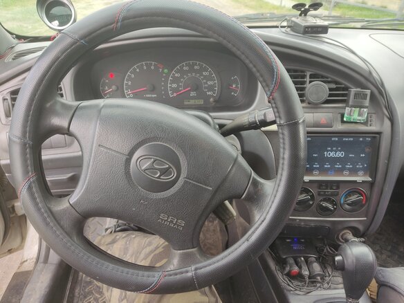 2002 Hyundai Elantra III (XD), серебристый, 300000 рублей - вид 5