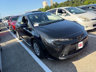 2023 Toyota Corolla Axio XI (E160, E170) Рестайлинг 2, чёрный, 880999 рублей, вид 1