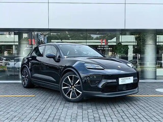 2025 Porsche Macan 4 II, чёрный, 12100000 рублей, вид 3