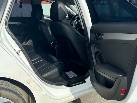 2011 Audi A4 IV (B8), белый, 950000 рублей - вид 12