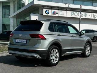 2019 Volkswagen Tiguan II, серебристый, 2340000 рублей, вид 5