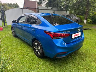 2017 Hyundai Solaris II, синий, 1260000 рублей, вид 3