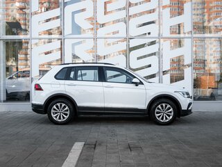 2020 Volkswagen Tiguan II Рестайлинг, белый, 2698000 рублей, вид 5