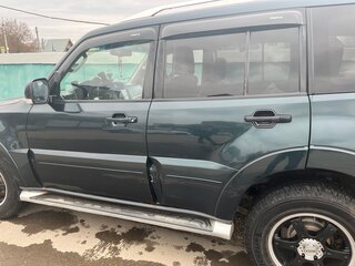 2007 Mitsubishi Pajero IV, зелёный, 1100000 рублей, вид 2