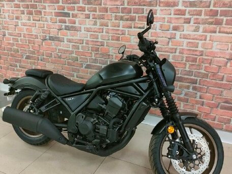 2026 Honda CMX 1100 Rebel, чёрный, 1650000 рублей, вид 3