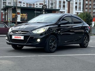 2011 Hyundai Solaris I, чёрный, 719000 рублей, вид 4