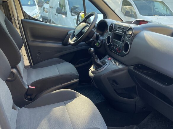 2021 Citroen Berlingo, белый, 1880000 рублей - вид 10