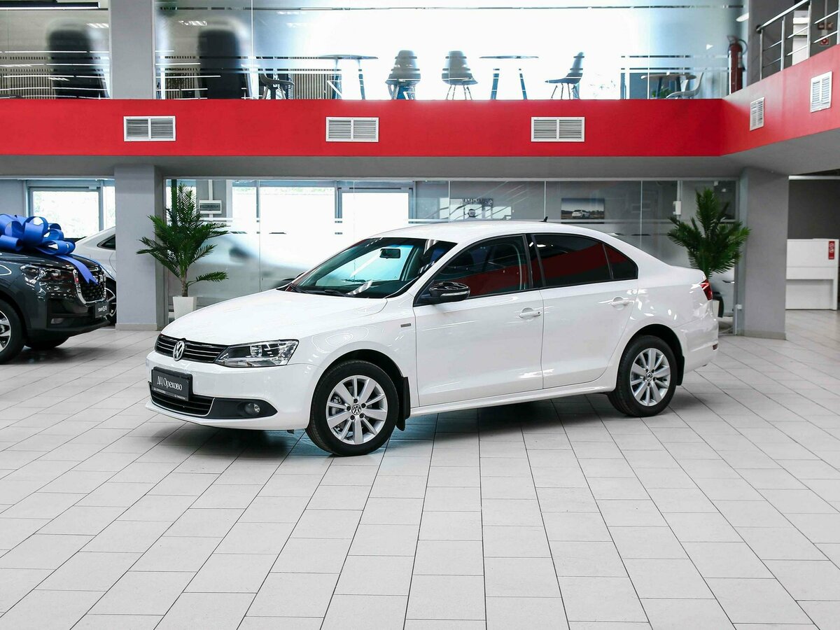 Открыть фотографии: Volkswagen Jetta VI