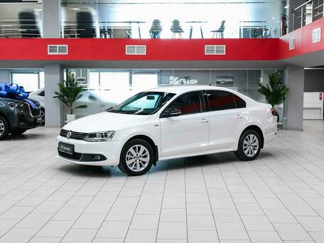 Volkswagen Jetta VI