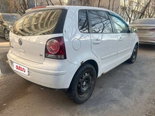 2008 Volkswagen Polo IV Рестайлинг, белый, 305000 рублей, вид 3
