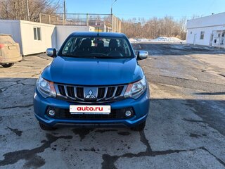 2017 Mitsubishi L200 V, синий, 1650000 рублей, вид 1