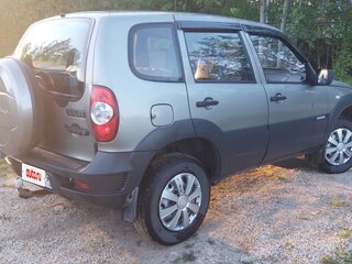 2011 Chevrolet Niva I Рестайлинг, коричневый, 590000 рублей, вид 5