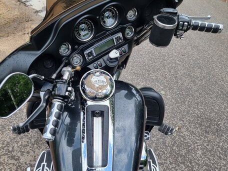 2009 Harley-Davidson Electra Glide, чёрный, 1200000 рублей, вид 4