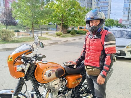 2011 Kawasaki W 800, золотистый, 699900 рублей, вид 1