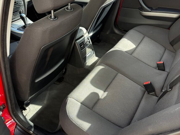 2005 BMW 3 серии 320i V (E90/E91/E92/E93), красный, 880000 рублей - вид 22