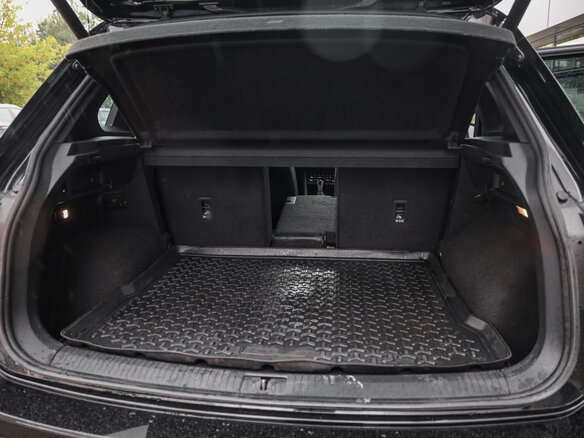 2021 Volkswagen Tiguan II Рестайлинг, чёрный - вид 31