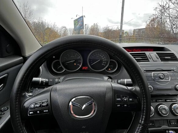 2011 Mazda 6 II (GH) Рестайлинг, коричневый - вид 12