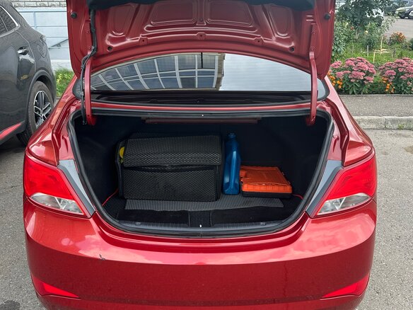2016 Hyundai Solaris I Рестайлинг, красный - вид 6