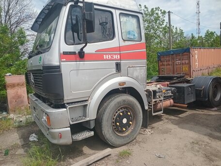 1994 Mercedes-Benz SK, серебристый, 700000 рублей, вид 2
