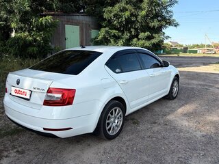2019 Skoda Octavia III (A7) Рестайлинг, белый, 1780000 рублей, вид 3