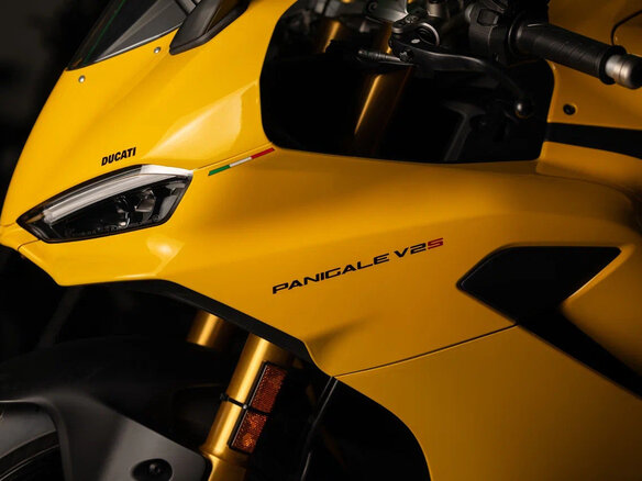2026 Ducati Panigale V2, жёлтый, 2450000 рублей - вид 12