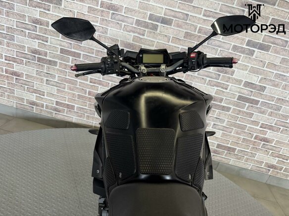 2017 Yamaha MT-10, чёрный, 1040000 рублей - вид 13