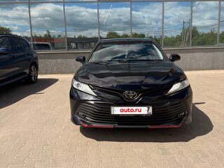 2020 Toyota Camry VIII (XV70), чёрный, 2850000 рублей, вид 2