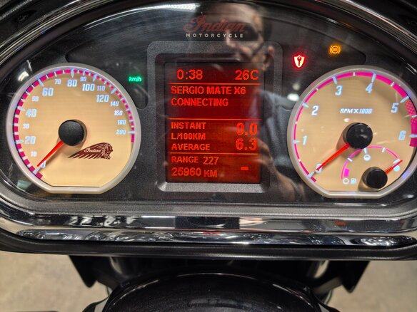 2016 Indian Roadmaster, серебристый, 1450000 рублей - вид 1