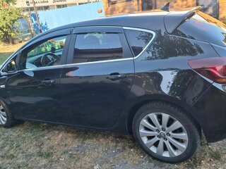 2011 Opel Astra J, чёрный, 605000 рублей, вид 2