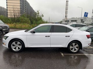 2015 Skoda Superb III, белый, 1050000 рублей, вид 2
