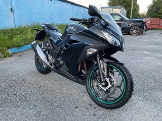 Kawasaki Ninja 300