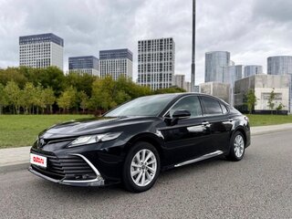 2022 Toyota Camry VIII (XV70) Рестайлинг, чёрный, 3090000 рублей, вид 1