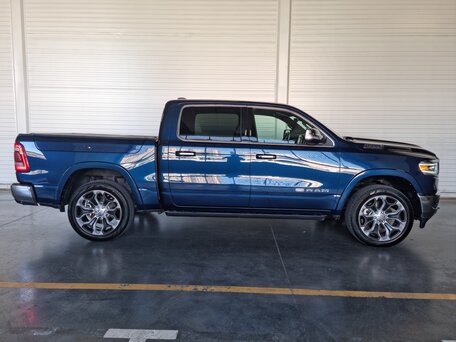 2022 Ram 1500 Crew Cab eTorque V, синий, 7400000 рублей, вид 5