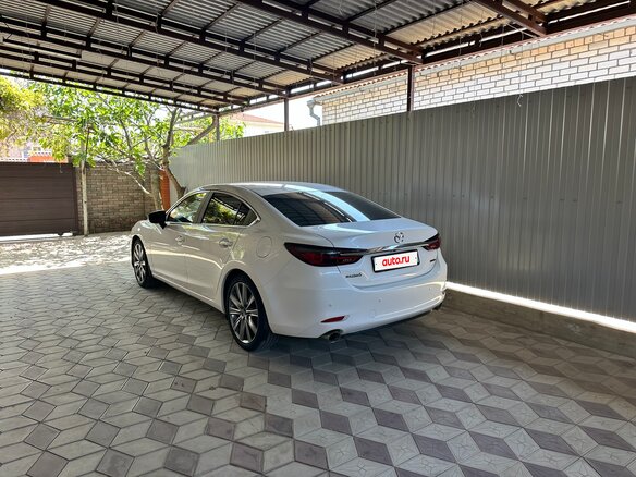 2020 Mazda 6 III (GJ) Рестайлинг 2, белый, 3200000 рублей - вид 2
