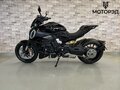 2023 Ducati Diavel V4, чёрный - вид 1