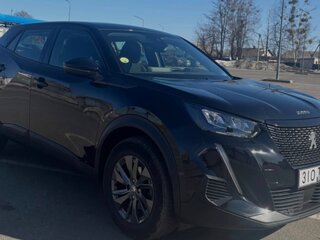2021 Peugeot 2008 II, чёрный, 1145000 рублей, вид 3