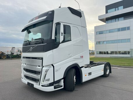 2024 Volvo FH, белый, 16490000 рублей, вид 3