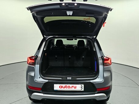 2023 Chevrolet TrailBlazer III, серебристый, 1850000 рублей, вид 5