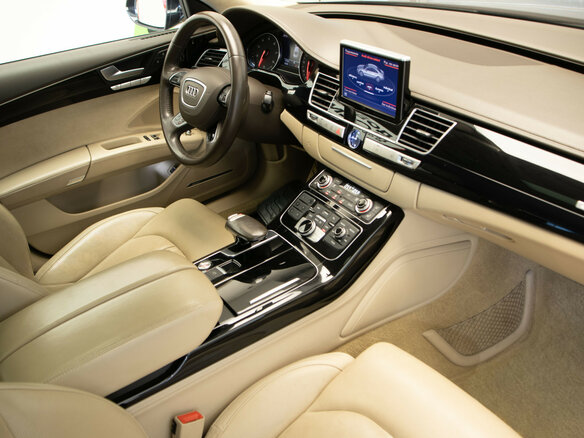 2016 Audi A8 III (D4) Рестайлинг, синий - вид 24