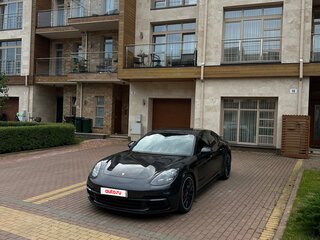 2018 Porsche Panamera 4 II, серый, 6490000 рублей, вид 1