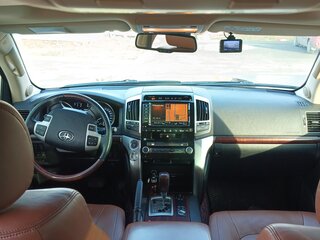 2014 Toyota Land Cruiser 200 Series Рестайлинг 1, чёрный, 4350000 рублей, вид 2